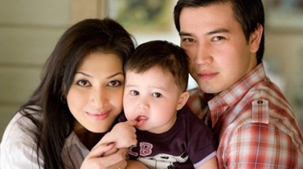 Порно түзу жігіттер жұлқиды