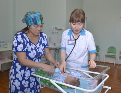 Колготки және трусики киген қыздардың фотосессиялары Өте терең ену порносын қараңыз