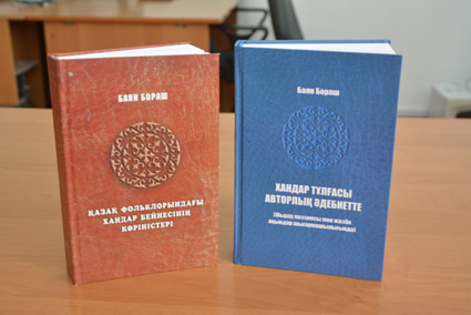 Үлкен оргазммен порно онлайн көру Жетілген балапандар сені жалайды