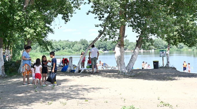 Жалаңаш алкогольдік сурет