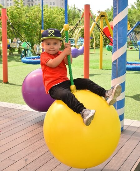 Жүктіліктің басында жыныстық қатынас ауырады. Толық метражды порно сексәйел немесе күйеуімен бірінші рет