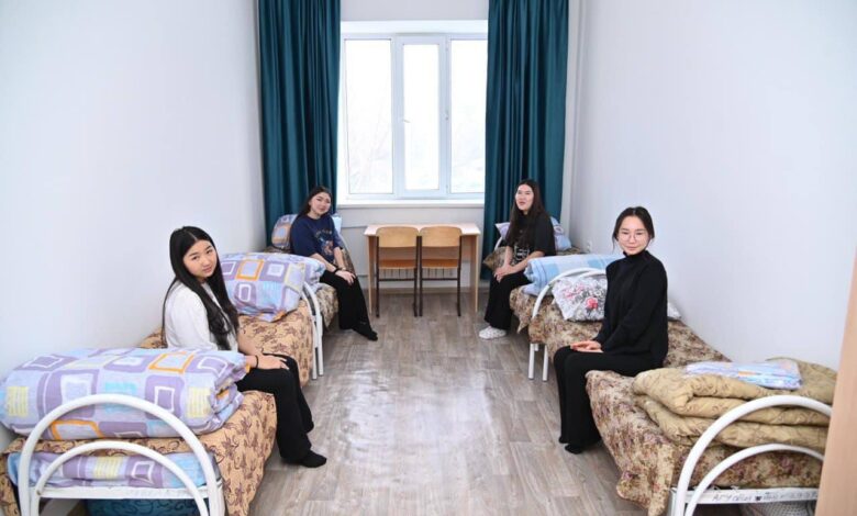 Басқа адамдардың әйелдері бейнеленген мексикалық порно Виртуалды жыныстық қатынасқа түсіп көріңіз