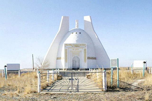 Қыздар веб-камерада есінен танып жатыр Бюсти порно модельдердің фотосуреттері